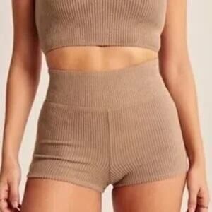 Abercrombie & Fitch Women's Tan Ribbed Shorts Size S